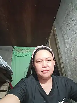 Snapshot of hotpinay_45 chatting on 06-04-26, 09:15 hotpinay 45 online show from 06-04-26, 09:15