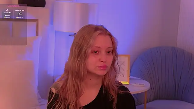 MollyHilton online show from 03-24-26, 06:02