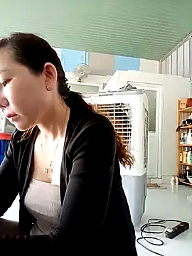 Ana-love2026 online show from 04-18-26, 01:42