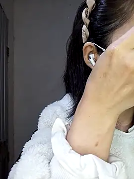 Daisy-lusia2026 online show from 03-21-26, 10:13