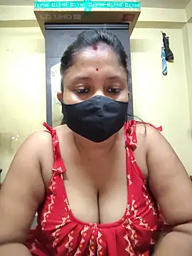 Snapshot of Curvy_Trisha chatting on 05-28-26, 03:42 Curvy Trisha online show from 05-28-26, 03:42
