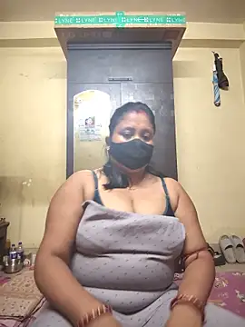 Snapshot of Curvy_Trisha chatting on 05-29-26, 07:12 Curvy Trisha online show from 05-29-26, 07:12