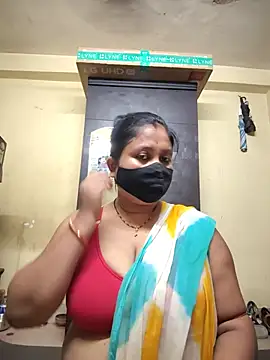 Snapshot of Curvy_Trisha chatting on 06-04-26, 03:29 Curvy Trisha online show from 06-04-26, 03:29