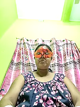 Snapshot of mahi893 chatting on 03-08-26, 05:17 mahi893 online show from 03-08-26, 05:17