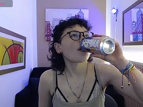 Snapshot of samantta_ink chatting on 02-25-26, 01:43 samantta ink online show from 02-25-26, 01:43