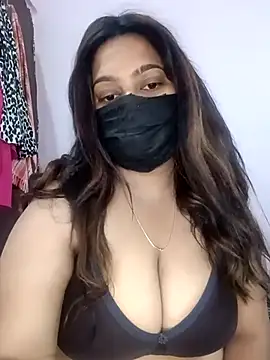 Aliya Hott online show from 04-23-26, 04:35