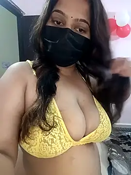 Snapshot of Aliya_Hott chatting on 06-28-26, 05:57 Aliya Hott online show from 06-28-26, 05:57
