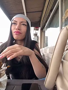 Bonny Eva online show from 04-11-26, 01:37