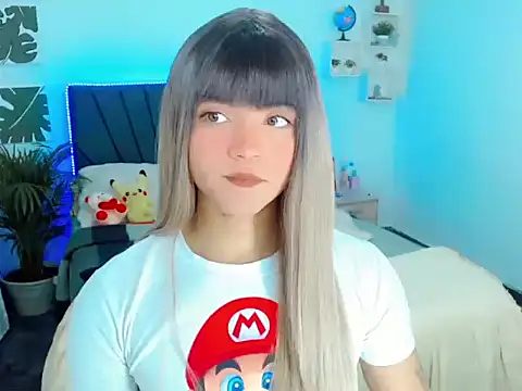 Snapshot of ZoeSchmmit chatting on 06-25-26, 07:51 ZoeSchmmit online show from 06-25-26, 07:51