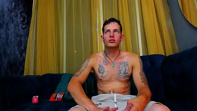 Snapshot of _angel_rivera chatting on 02-04-26, 01:11 angel rivera online show from 02-04-26, 01:11