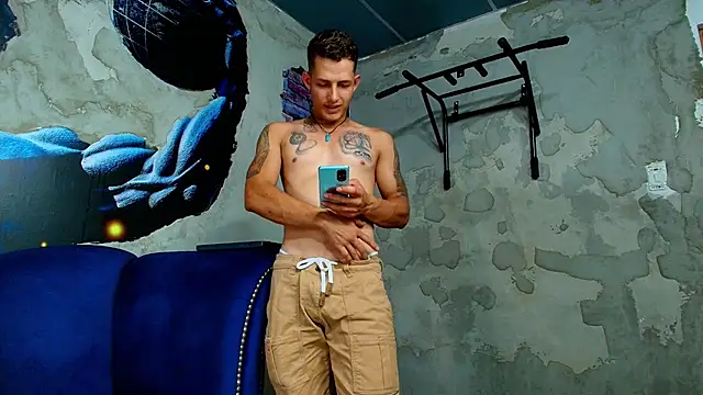 Snapshot of _angel_rivera chatting on 02-07-26, 11:30 angel rivera online show from 02-07-26, 11:30