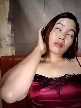 Ella-aa online show from 03-30-26, 06:09