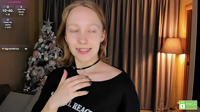 Snapshot of Cutie_Ellis chatting on 07-15-26, 05:29 Cutie Ellis online show from 07-15-26, 05:29