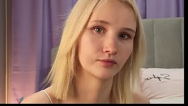 CrystalLili online show from 04-10-26, 03:12