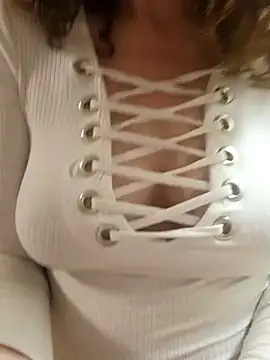 Isa363636 online show from 02-12-26, 09:10