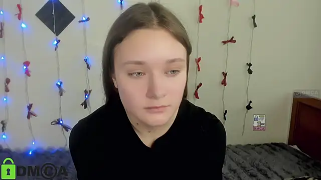 Snapshot of Elina_X chatting on 06-03-26, 02:55 Elina X online show from 06-03-26, 02:55