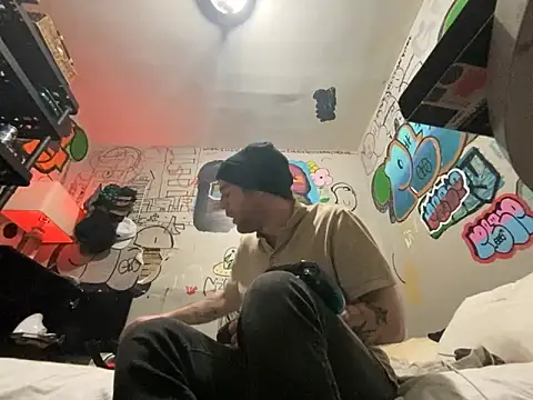 Snapshot of gothboiplzty chatting on 02-18-26, 01:45 gothboiplzty online show from 02-18-26, 01:45