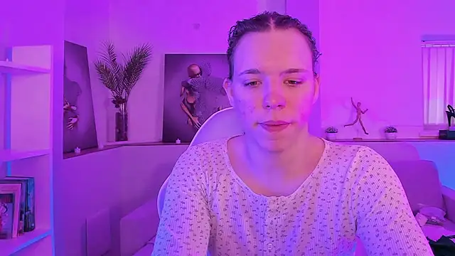 Madison dolly online show from 02-25-26, 02:10