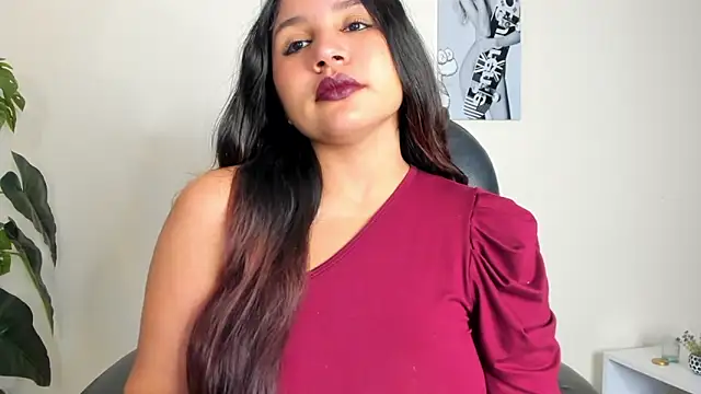 Snapshot of Victoria_Rosee chatting on 02-03-26, 12:43 Victoria Rosee online show from 02-03-26, 12:43