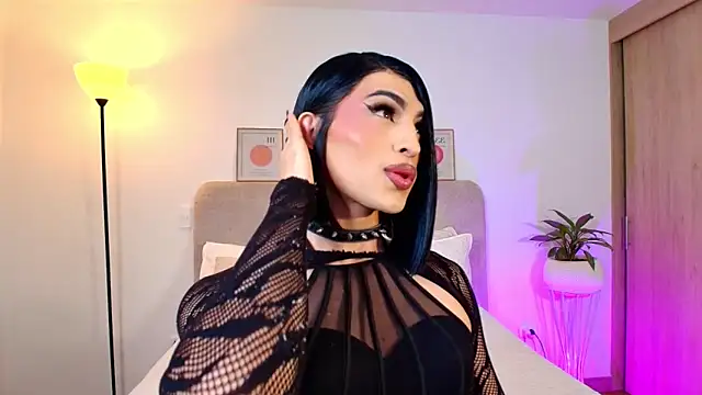 Snapshot of KarolPortellaa chatting on 04-26-26, 12:47 KarolPortellaa online show from 04-26-26, 12:47