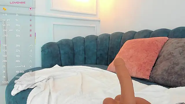 Lia Velez  online show from 02-03-26, 06:40