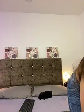 Annie bonnie  online show from 03-29-26, 11:43