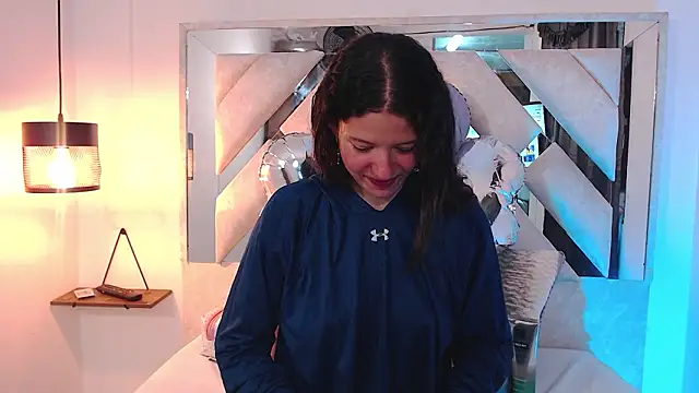 Snapshot of sofy_bonnet chatting on 02-02-26, 12:15 sofy bonnet online show from 02-02-26, 12:15