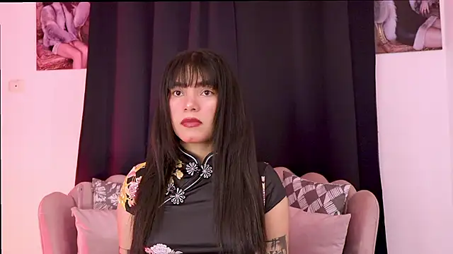 dakotacollins  online show from 04-11-26, 03:22