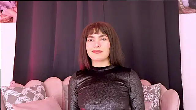 Snapshot of dakotacollins_ chatting on 06-10-26, 02:23 dakotacollins online show from 06-10-26, 02:23