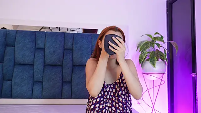 liorah wolf online show from 04-20-26, 08:10