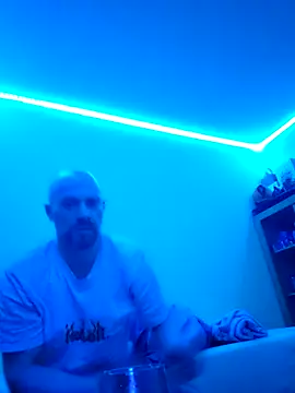 Snapshot of Polskapsyc chatting on 02-08-26, 10:24 Polskapsyc online show from 02-08-26, 10:24