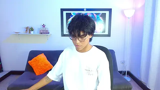 Maecum18 online show from 02-10-26, 09:52