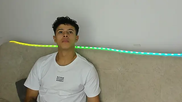 Snapshot of _Alex_Colton chatting on 06-18-26, 10:58 Alex Colton online show from 06-18-26, 10:58
