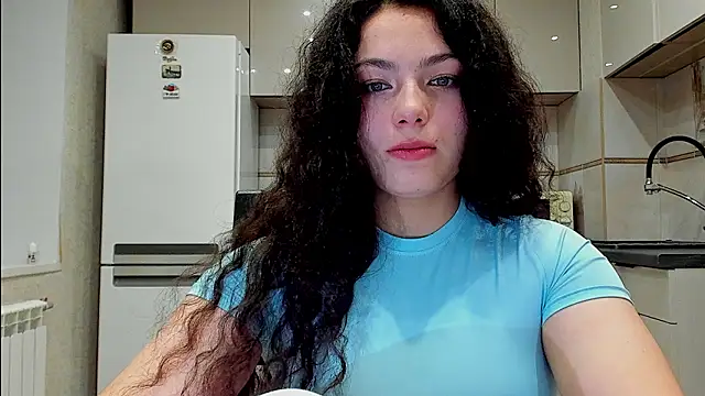 Snapshot of Dianasi chatting on 02-23-26, 05:10 Dianasi online show from 02-23-26, 05:10