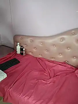 Noa Baker online show from 04-05-26, 12:24