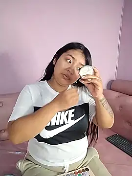 Noa Baker online show from 04-17-26, 12:30