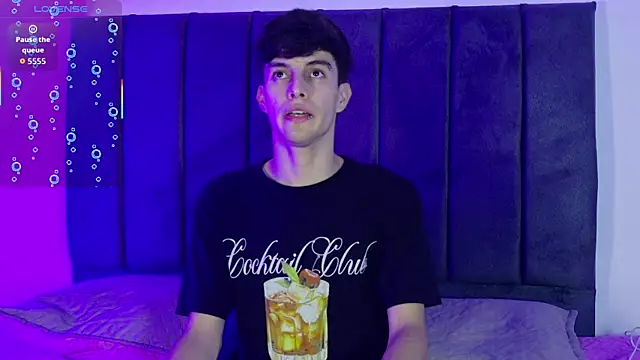 axxxel twink online show from 05-17-26, 02:53
