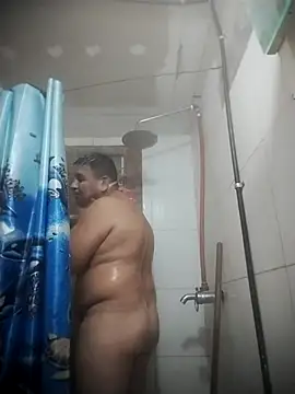 Snapshot of Sergiowooo chatting on 05-31-26, 04:42 Sergiowooo online show from 05-31-26, 04:42