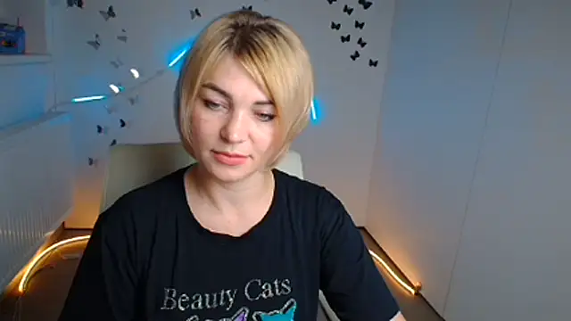 CuttieEmma online show from 08-06-26, 12:07