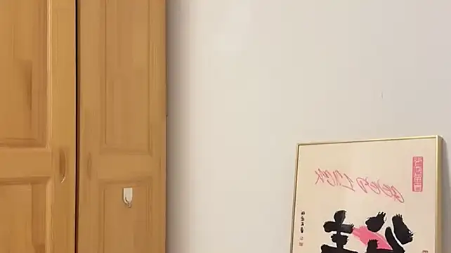 Snapshot of leilei660 chatting on 02-07-26, 07:56 leilei660 online show from 02-07-26, 07:56