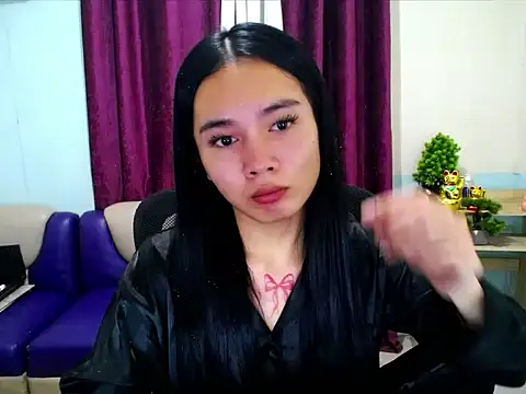 Snapshot of devine_goddess chatting on 04-26-26, 03:37 devine goddess online show from 04-26-26, 03:37
