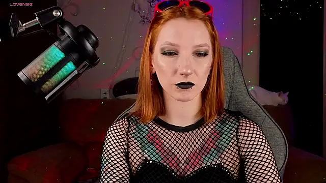 Vamp Mila online show from 04-21-26, 04:01