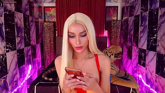 SeductiveSamanthaTS online show from 03-31-26, 10:04