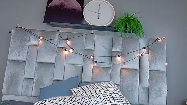 EmmaLou   online show from 02-04-26, 04:07