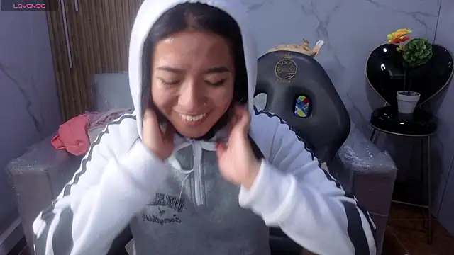 Lynn turner online show from 03-21-26, 12:32