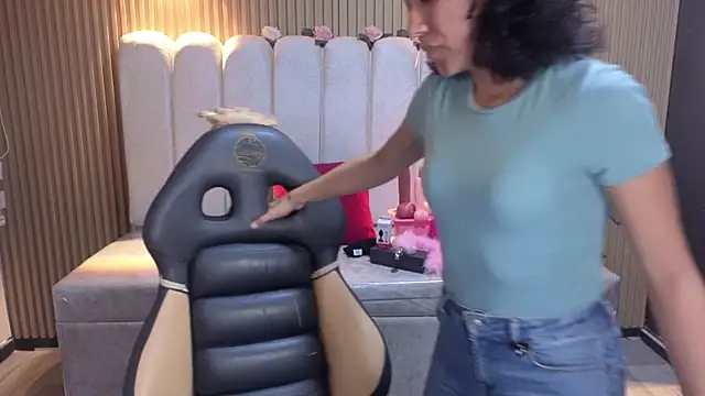 Lynn turner online show from 04-20-26, 12:30