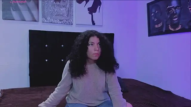 Zoe-yanin online show from 03-11-26, 06:36