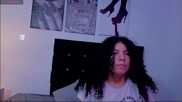 Zoe-yanin online show from 03-21-26, 06:22