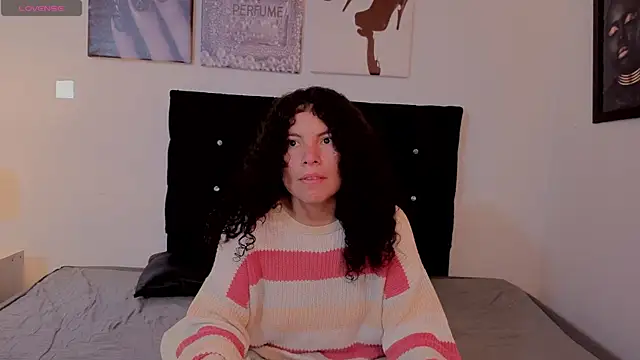 Zoe-yanin online show from 03-25-26, 07:09