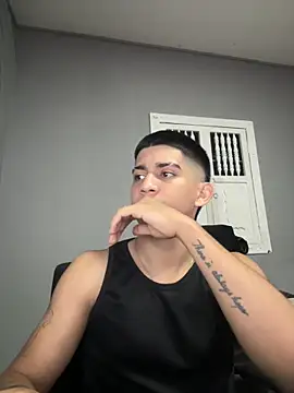 Thiago Olsen online show from 02-12-26, 06:52